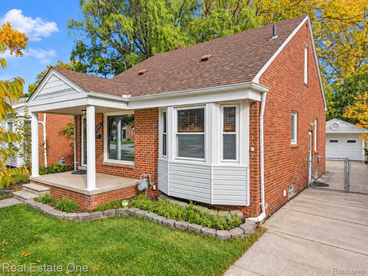 11744 Royal Grand AVE, Redford, MI 48239 - #1