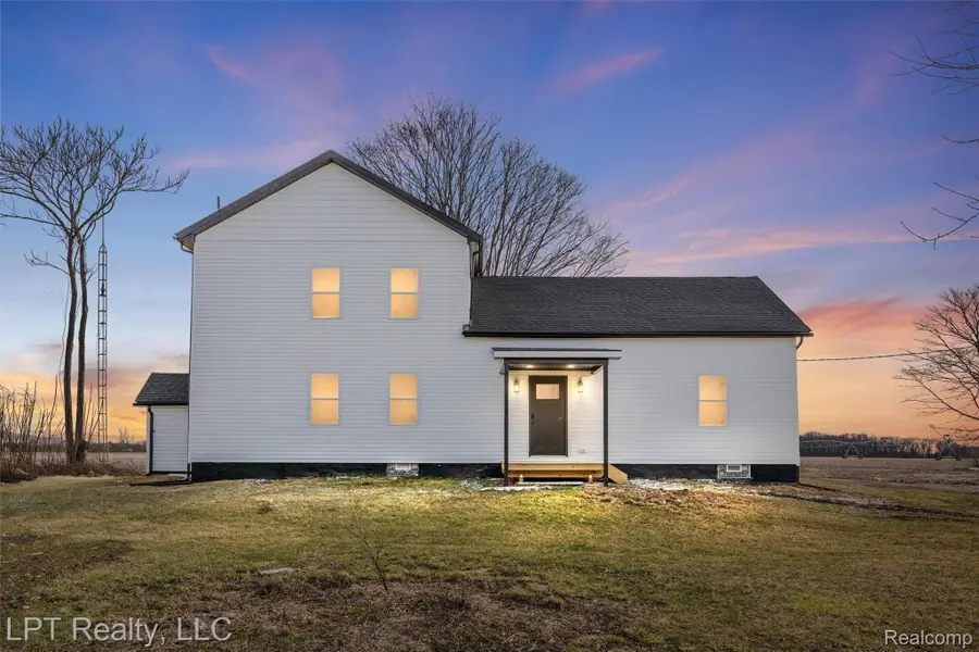 18353 Brewer RD, Dundee, MI 48131 - #2