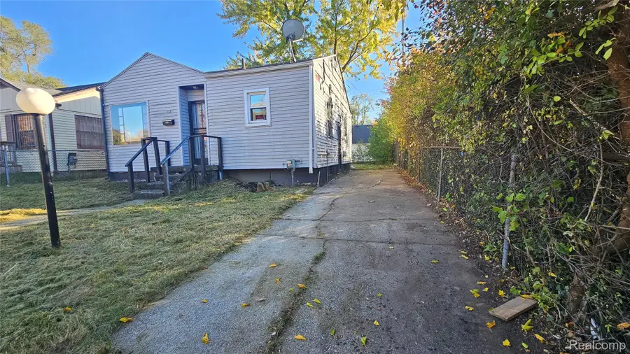 112 E Marengo AVE, Flint, MI 48505 - #2