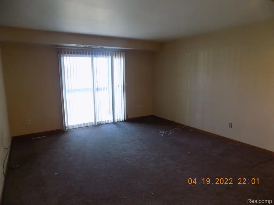 15246 ASHLEY CT 2 # 14, Macomb, MI 48044 - #3