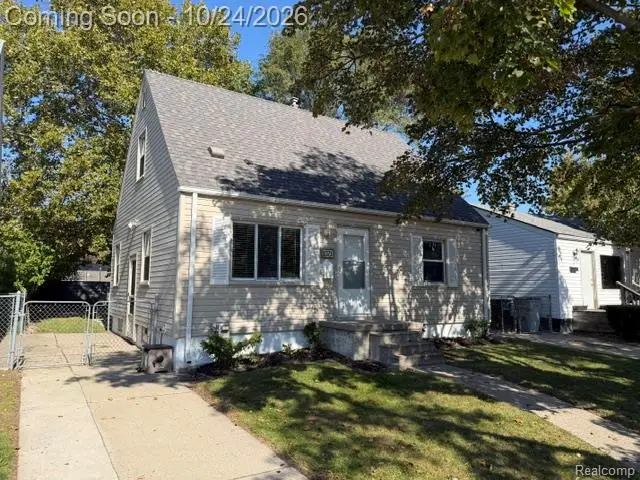 1021 E Woodruff AVE, Hazel Park, MI 48030 - #1