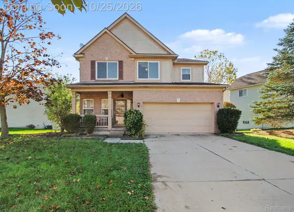 8544 Barrington DR, Ypsilanti, MI 48198