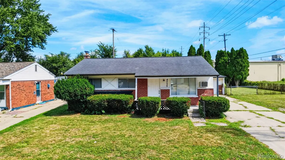 4509 Cheyenne AVE, Flint, MI 48507 - #1