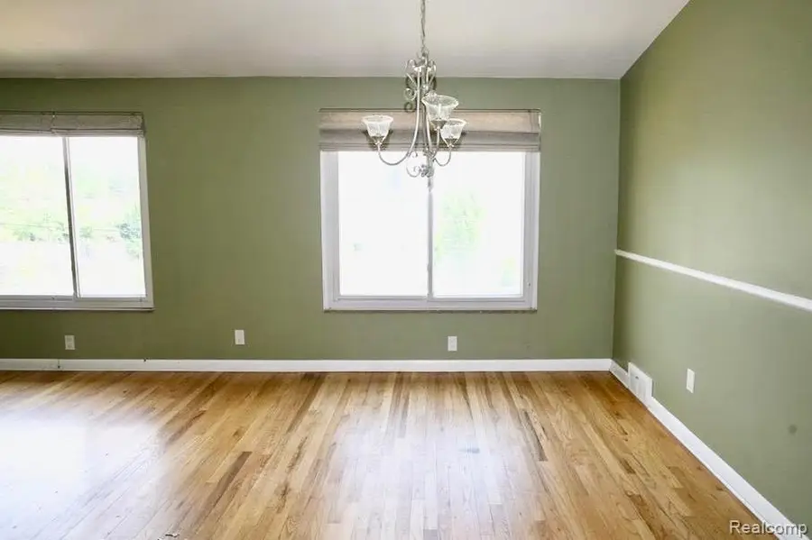 361 N Eton ST, Birmingham, MI 48009 - #2