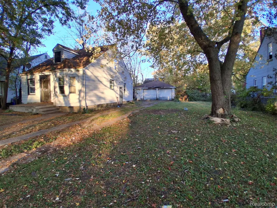 18280 Heyden ST, Detroit, MI 48219 - #2