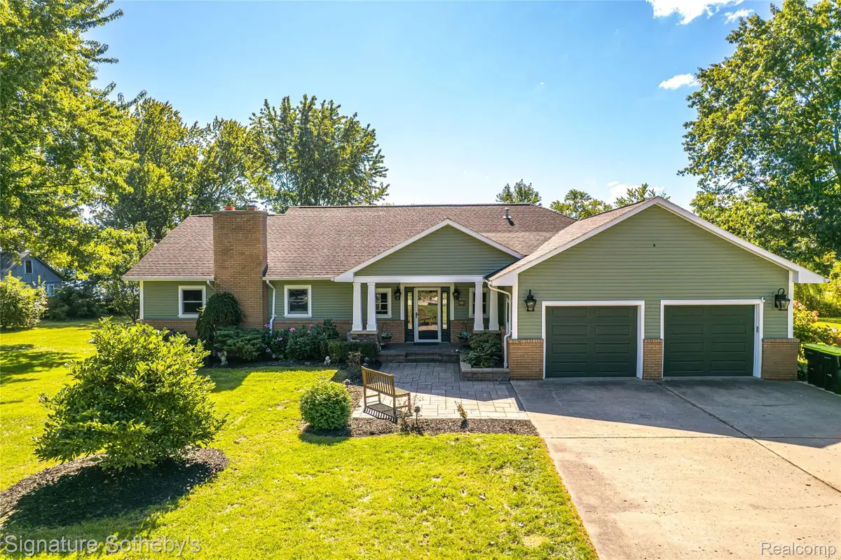 500 Lakeside DR, White Lake, MI 48386 - #1