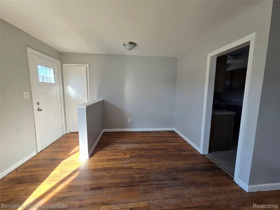 15890 Freeland ST, Detroit, MI 48227 - #2