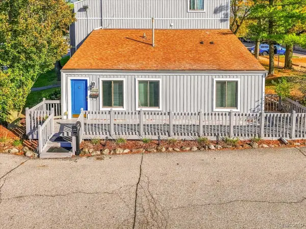 9597 Harbour Cove CT 5 # 105, Ypsilanti, MI 48197