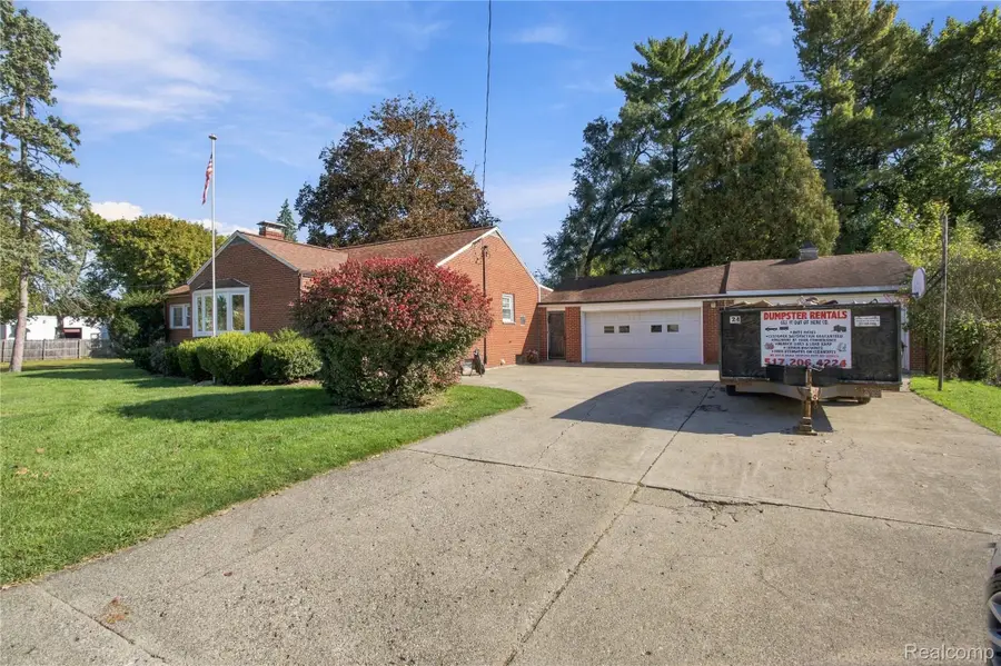 1001 S Brown ST, Jackson, MI 49203 - #2