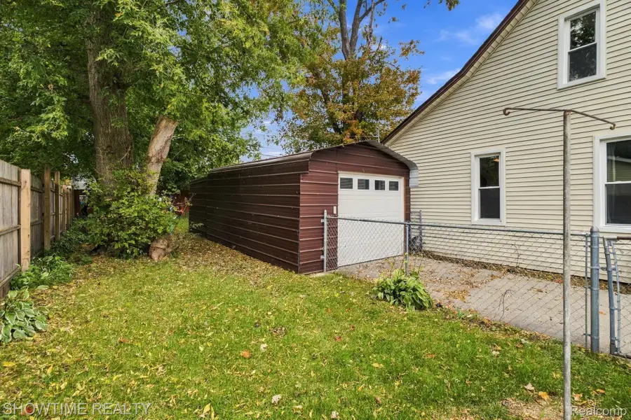 2533 Armour ST, Port Huron, MI 48060 - #3