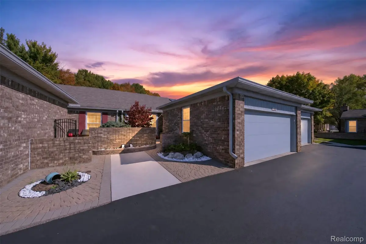 48698 French Creek CT, Shelby, MI 48315 - #1