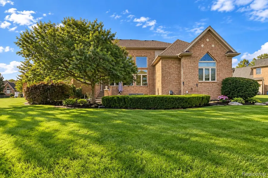 19344 River Valley DR, Macomb, MI 48044 - #3