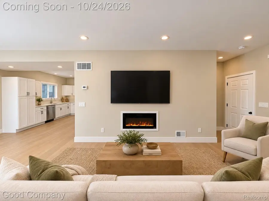 550 Arthur AVE, Pontiac, MI 48341 - #2