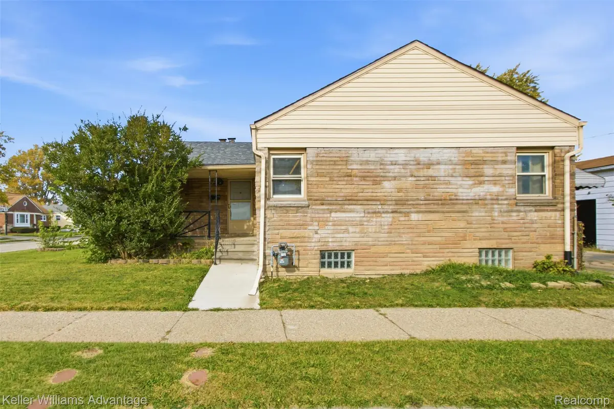 23708 Cushing Ave AVE, Eastpointe, MI 48021 - #1