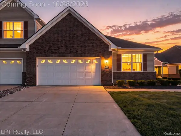 9925 Ridge Run ST, Hartland, MI 48855