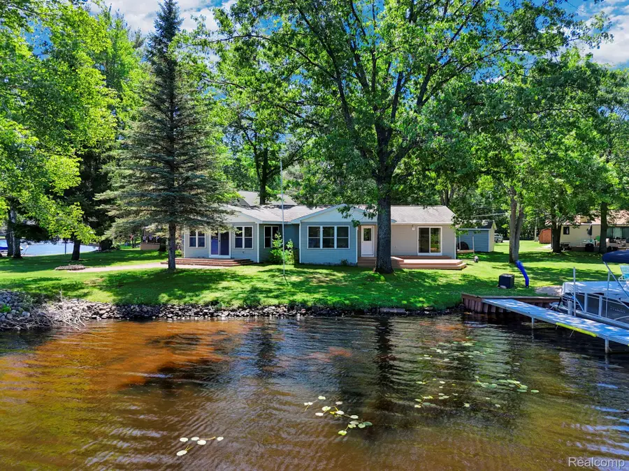 1192 Lake James DR, Prudenville, MI 48651 - #3