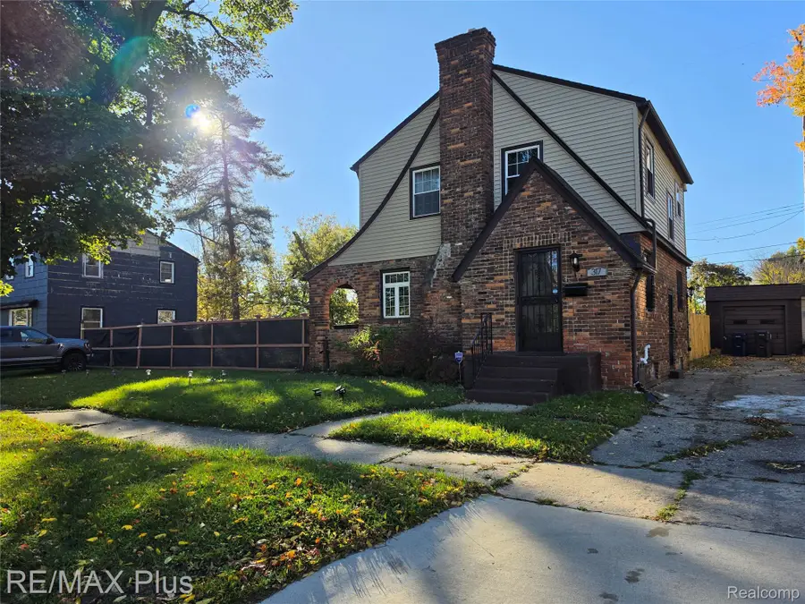 317 W Witherbee ST, Flint, MI 48503 - #2