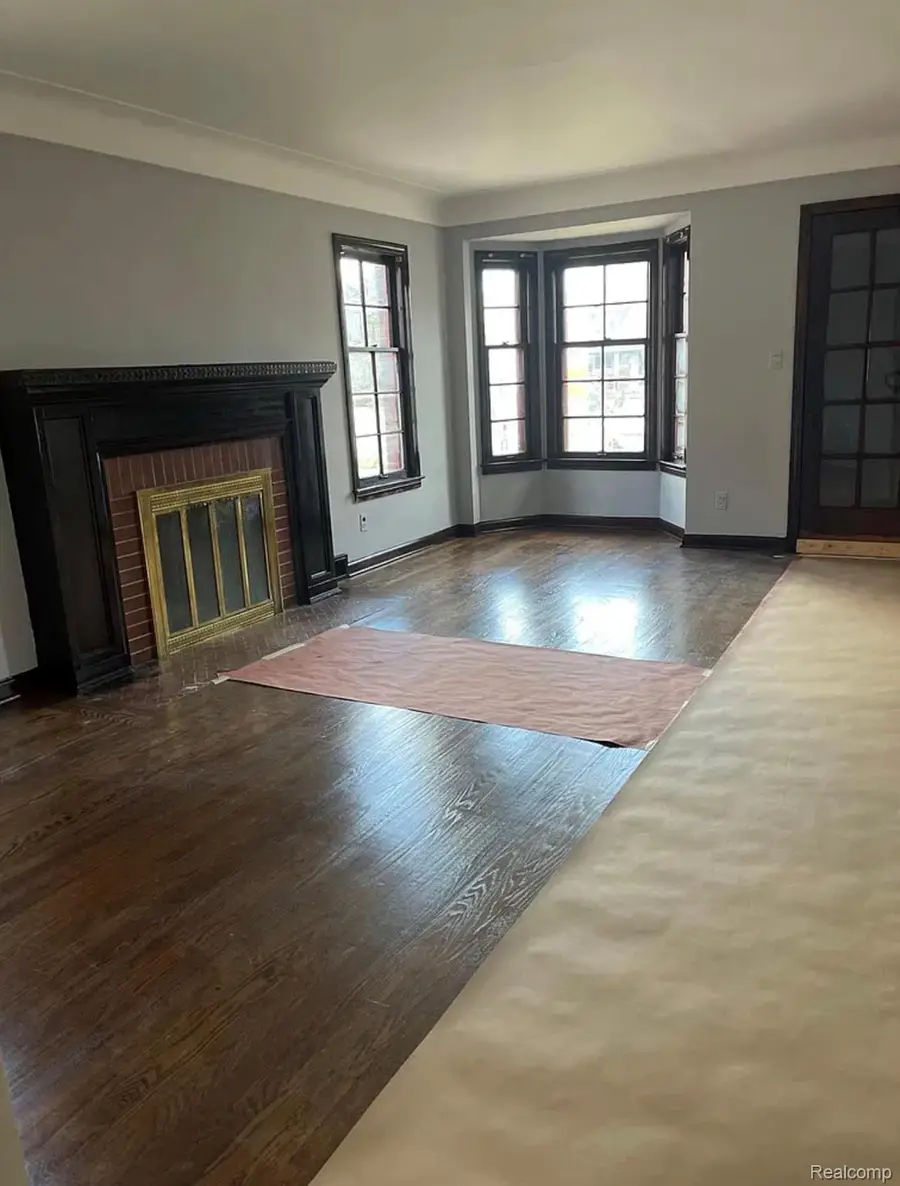 10639 Balfour RD, Detroit, MI 48224 - #2