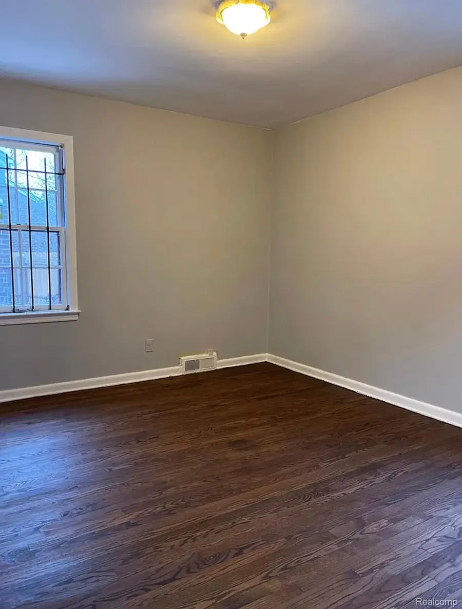 10639 Balfour RD, Detroit, MI 48224 - #3