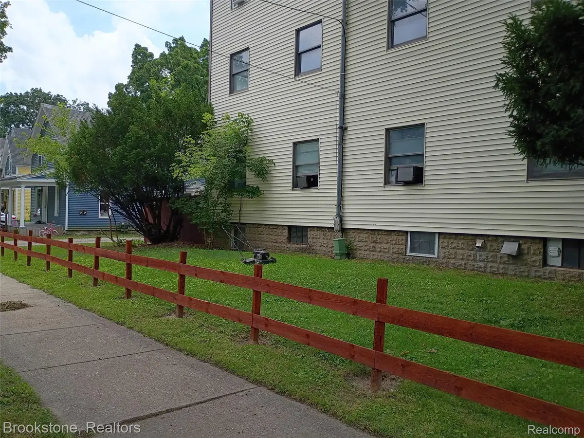 510 PLEASANT STREET, Charlotte, MI 48813 - #1