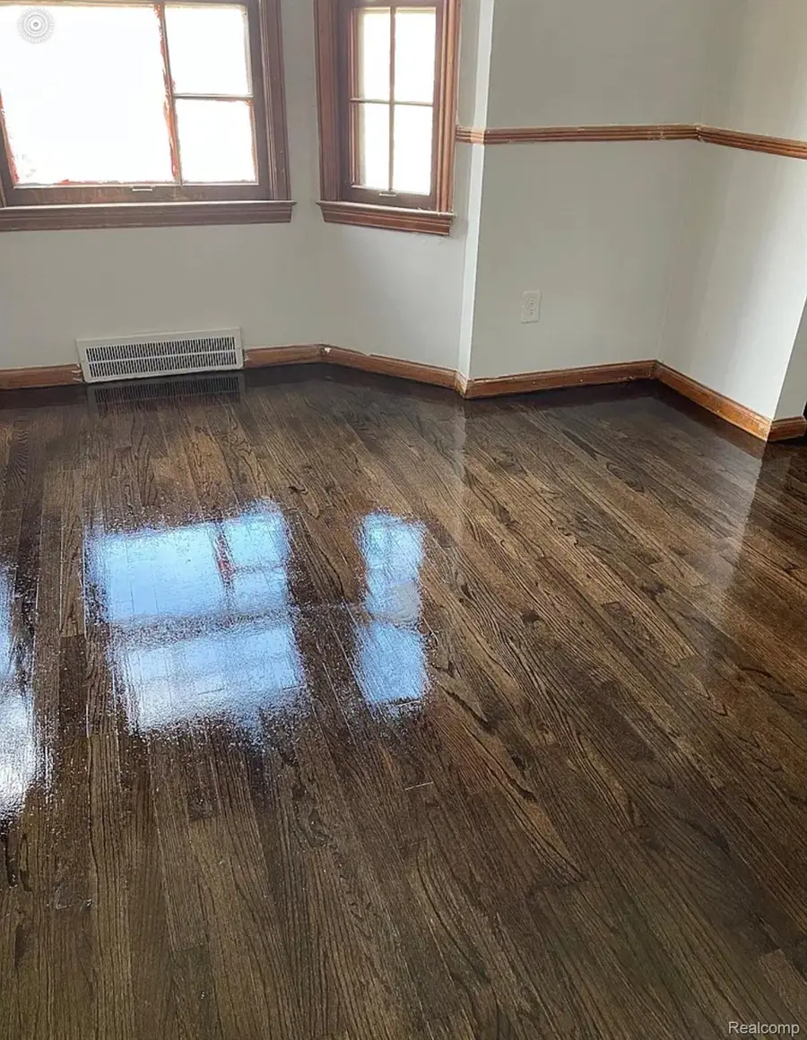 10338 Balfour RD E, Detroit, MI 48224 - #3