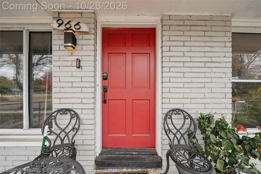 966 E Greendale, Highland Park, MI 48203 - #3
