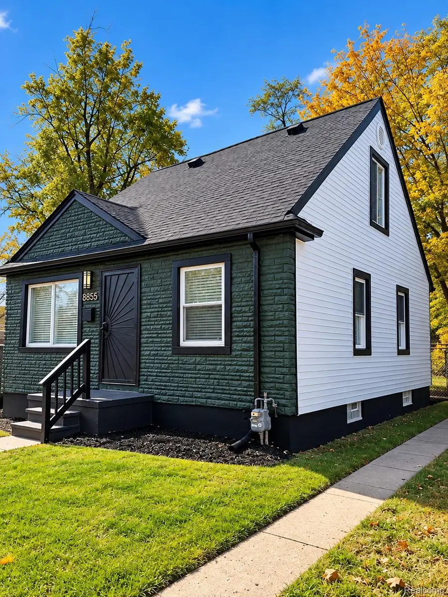 8855 Stout ST, Detroit, MI 48228 - #2