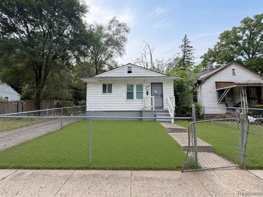 15905 Westbrook ST, Detroit, MI 48223 - #2