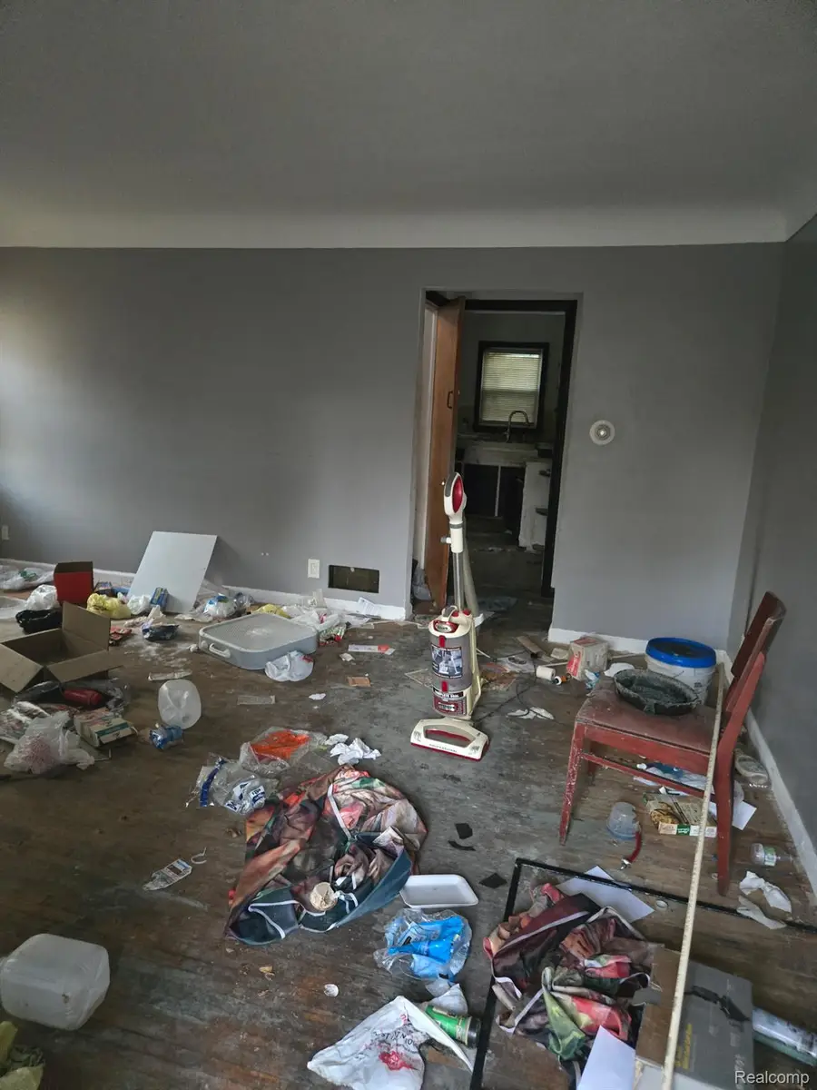 417 W Taylor ST, Flint, MI 48505 - #2