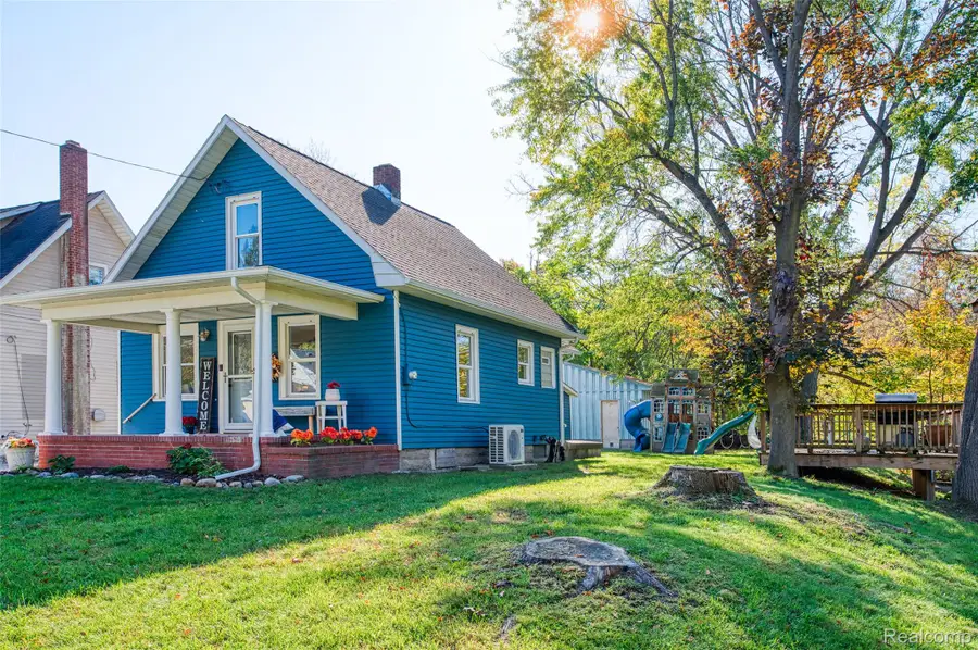 545 Lincoln ST, Clio, MI 48420 - #2