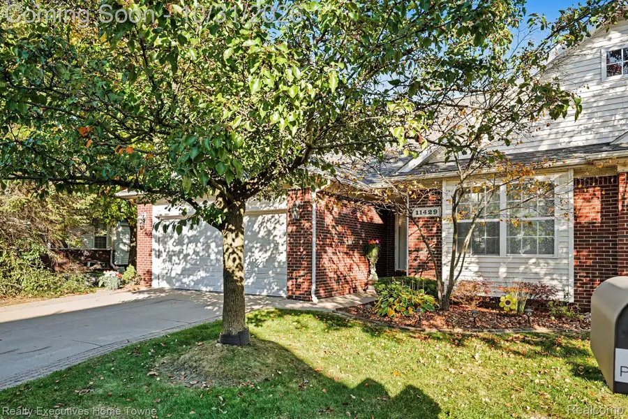 11429 Patricia CT, Sterling Heights, MI 48314 - #3
