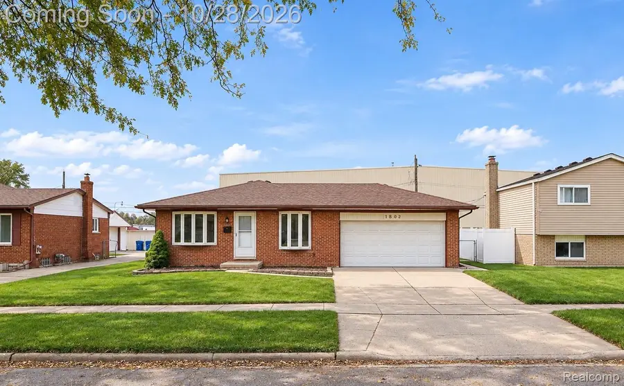 3517 Esch DR, Warren, MI 48091 - #2