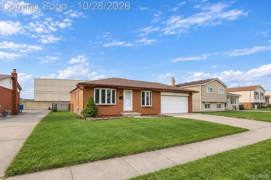 3517 Esch DR, Warren, MI 48091 - #3