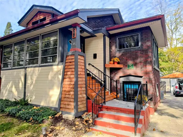 374 Pearson ST, Ferndale, MI 48220
