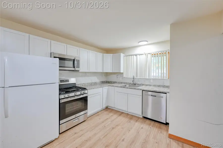 14283 La Chene AVE, Warren, MI 48088 - #2