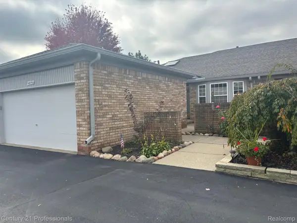 48755 Keystone CT 12 # 47, ShelbyTwp, MI 48315