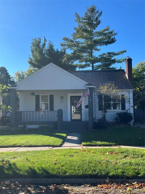2224 Pierce ST, Flint, MI 48503