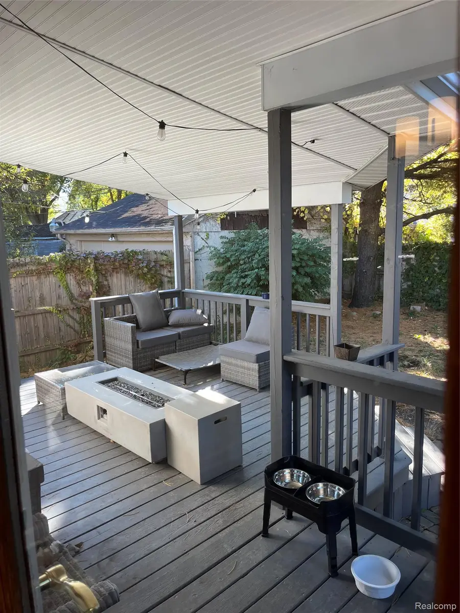 2224 Pierce ST, Flint, MI 48503 - #3