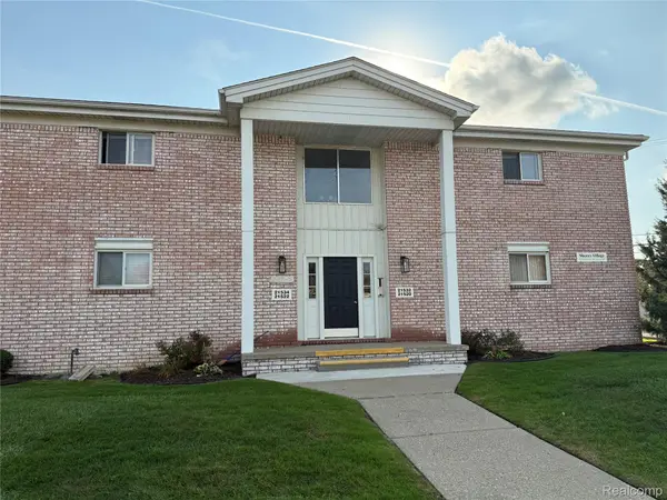 21542 Saint Gertrude ST  # #6, StClairShores, MI 48081