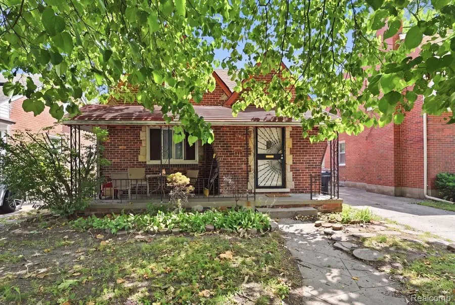 17694 Avon AVE, Detroit, MI 48219 - #2