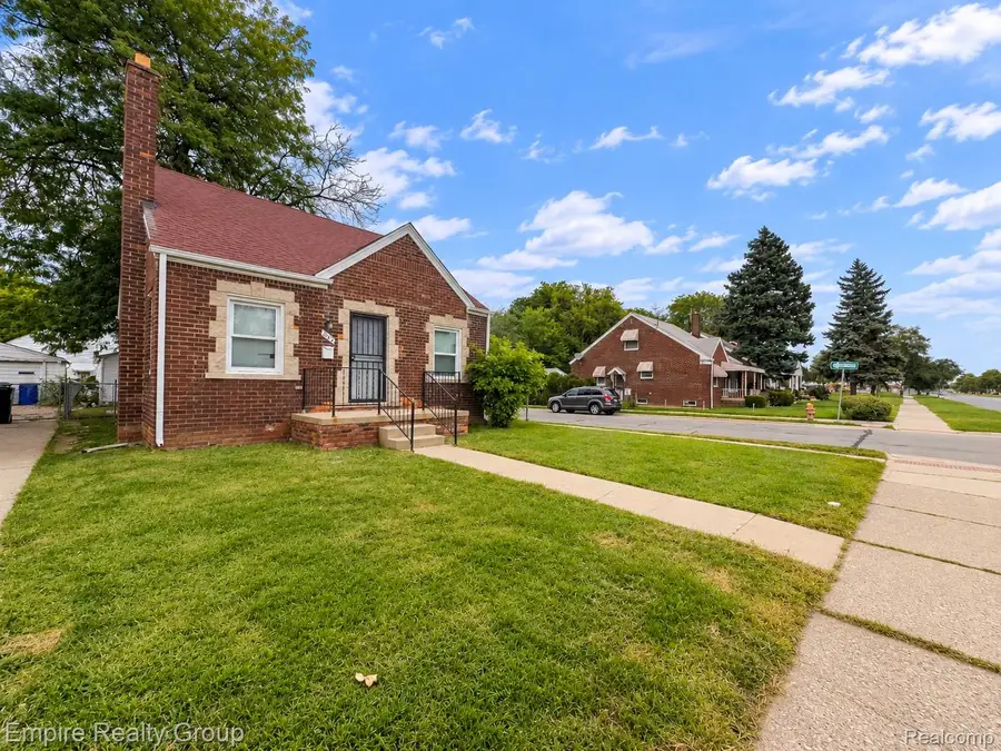 3167 E Outer DR, Detroit, MI 48234 - #2