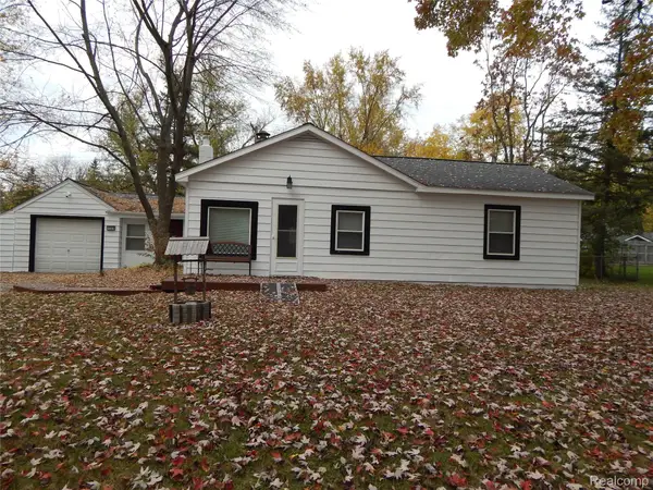 1389 Holliday DR, LakeOrion, MI 48362