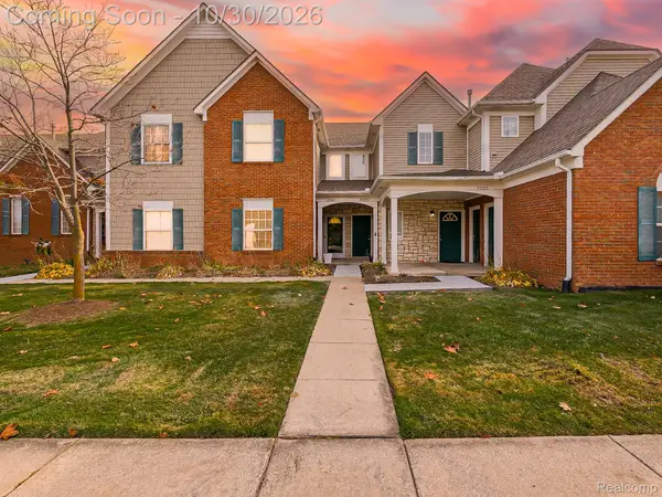 54601 Monarch DR, ShelbyTwp, MI 48316