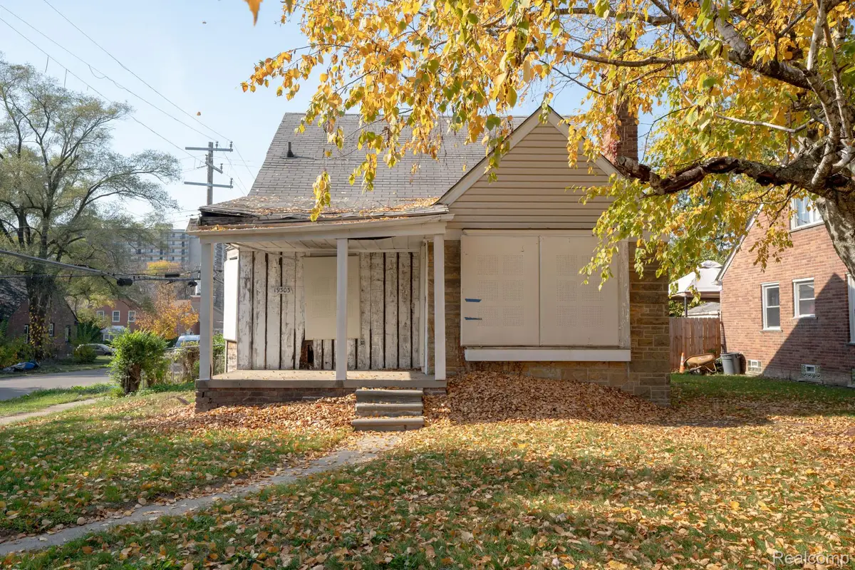 19303 Westmoreland RD, Detroit, MI 48219 - #1