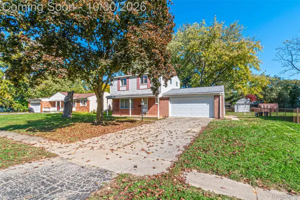 3010 Airport RD, Waterford, MI 48329