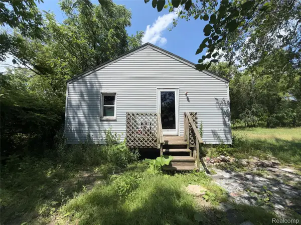 1110 Chrysler ST, MtMorris, MI 48458