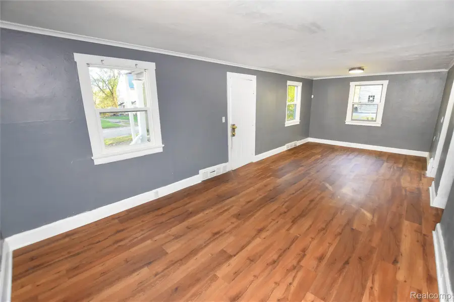 2525 Mount Elliott AVE, Flint, MI 48504 - #2