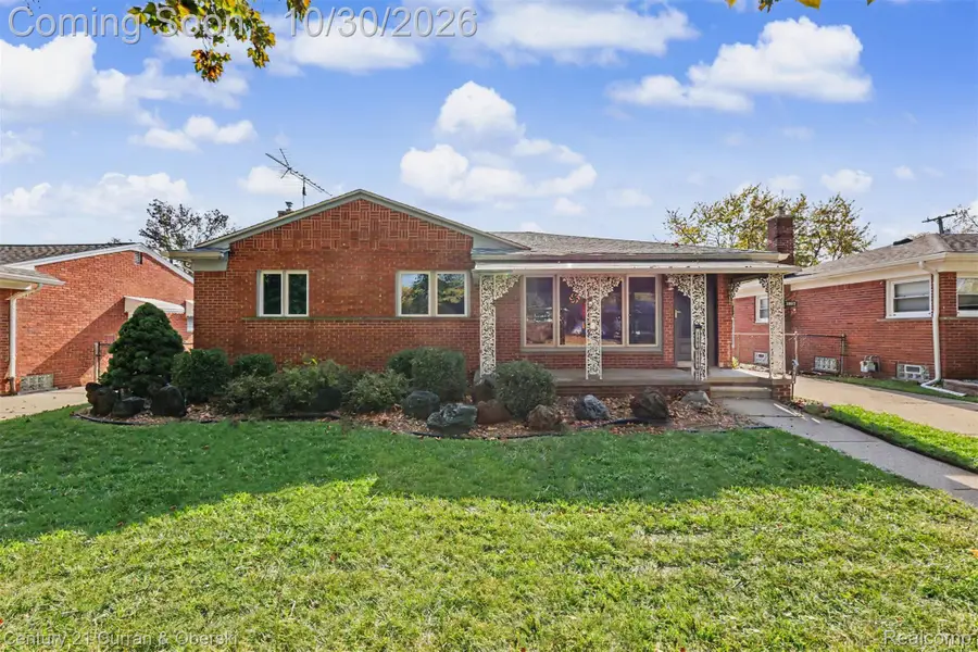 3803 Steiner ST, Trenton, MI 48183 - #2