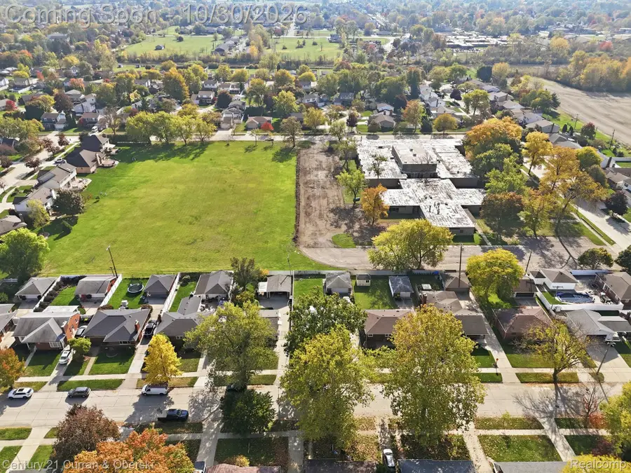 3803 Steiner ST, Trenton, MI 48183 - #3