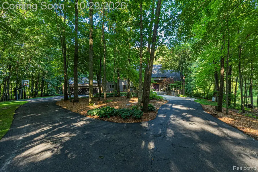 2500 Royal View DR, Oakland, MI 48363 - #3